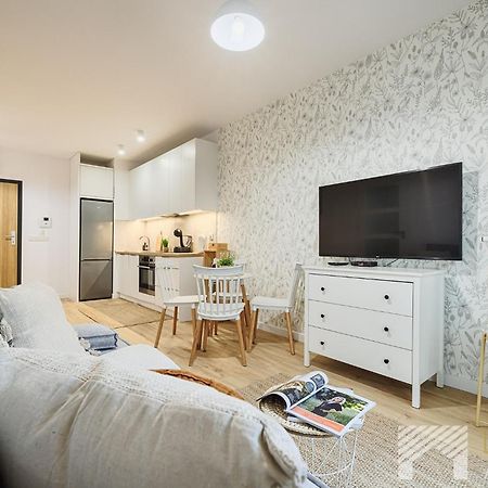 Primo Premium By Lookap Lägenhet Łódź Exteriör bild